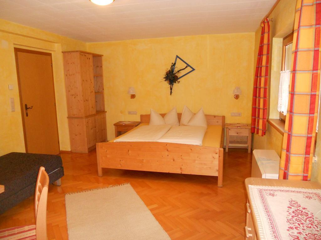 Ferienwohnung Bacher 메이른호픈 객실 사진